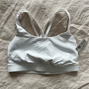 Lululemon BRAND NEW energy sports bra